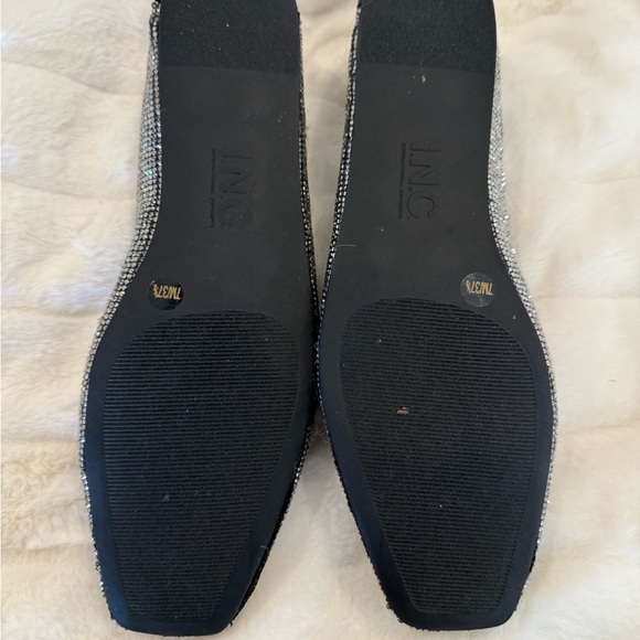 Sparkle Flats - Picture 3 of 3